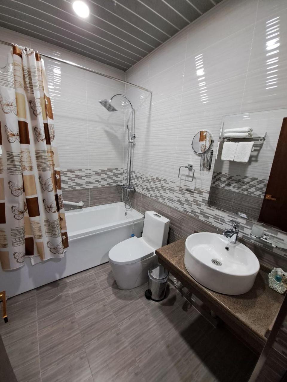 Caravan Plaza Inn Boutique 布哈拉 外观 照片